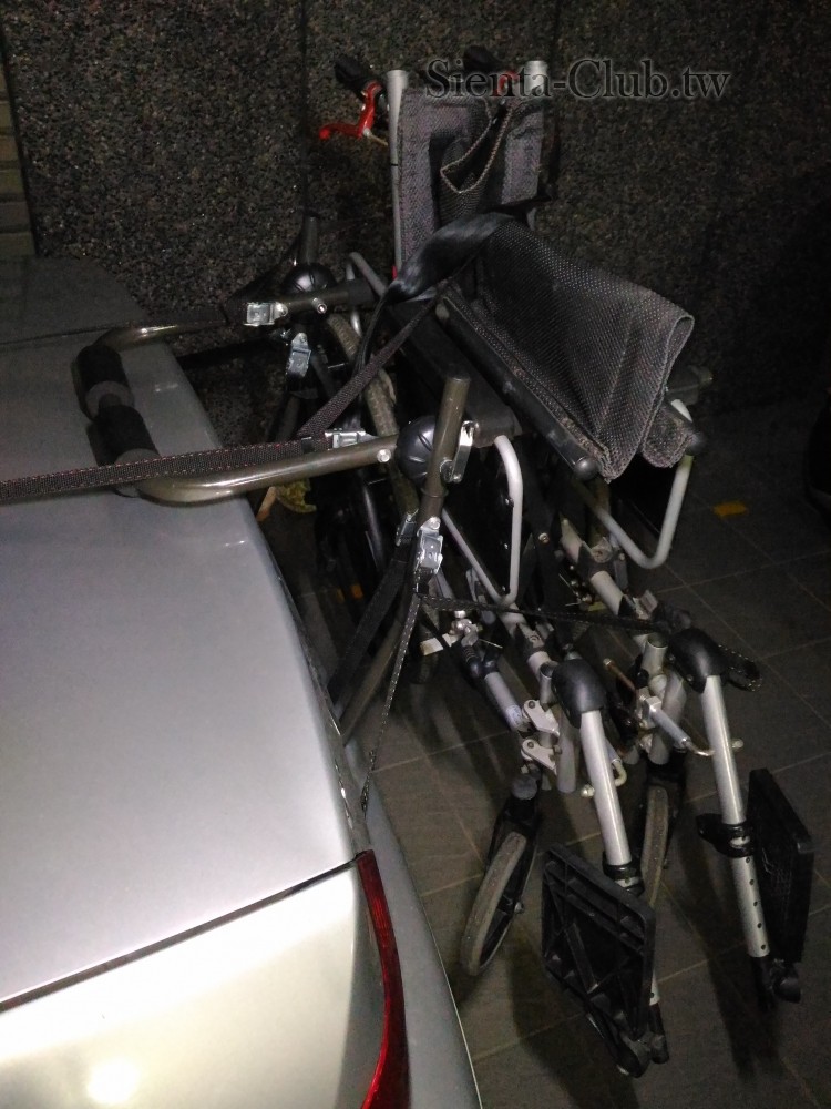 轎車 用 單車架 掛載 輪椅