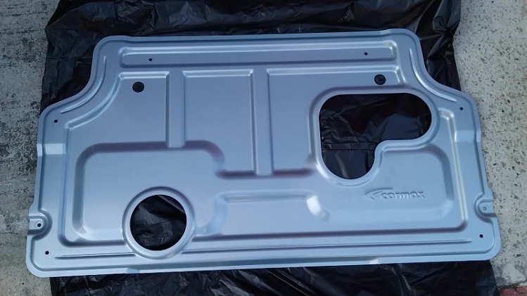 Sienta 原廠(Carmax)引擎下護板(二手)