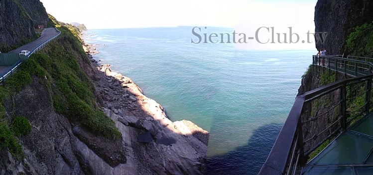 親不知子天空步道，此景點被陸客打臉，太短又沒特色，咳~