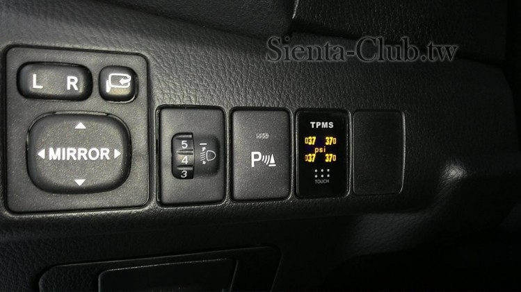 Toyota專用(Altis)盲塞式TPMS.jpg