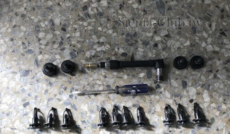 後保險桿拆下來的羅斯與拆除工具