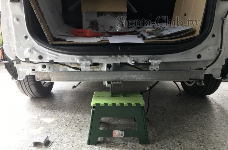 後保險桿預備內鐵是意圖