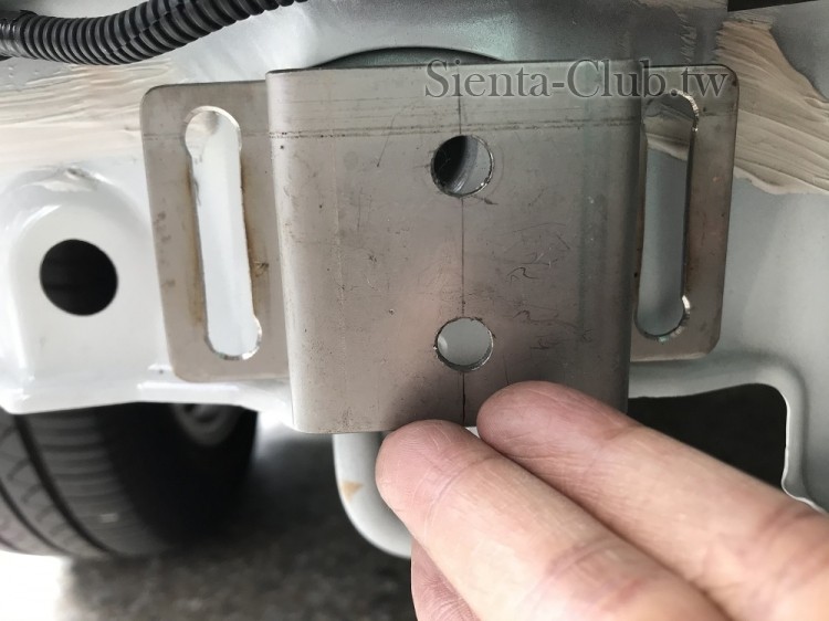 左邊潰縮座位置